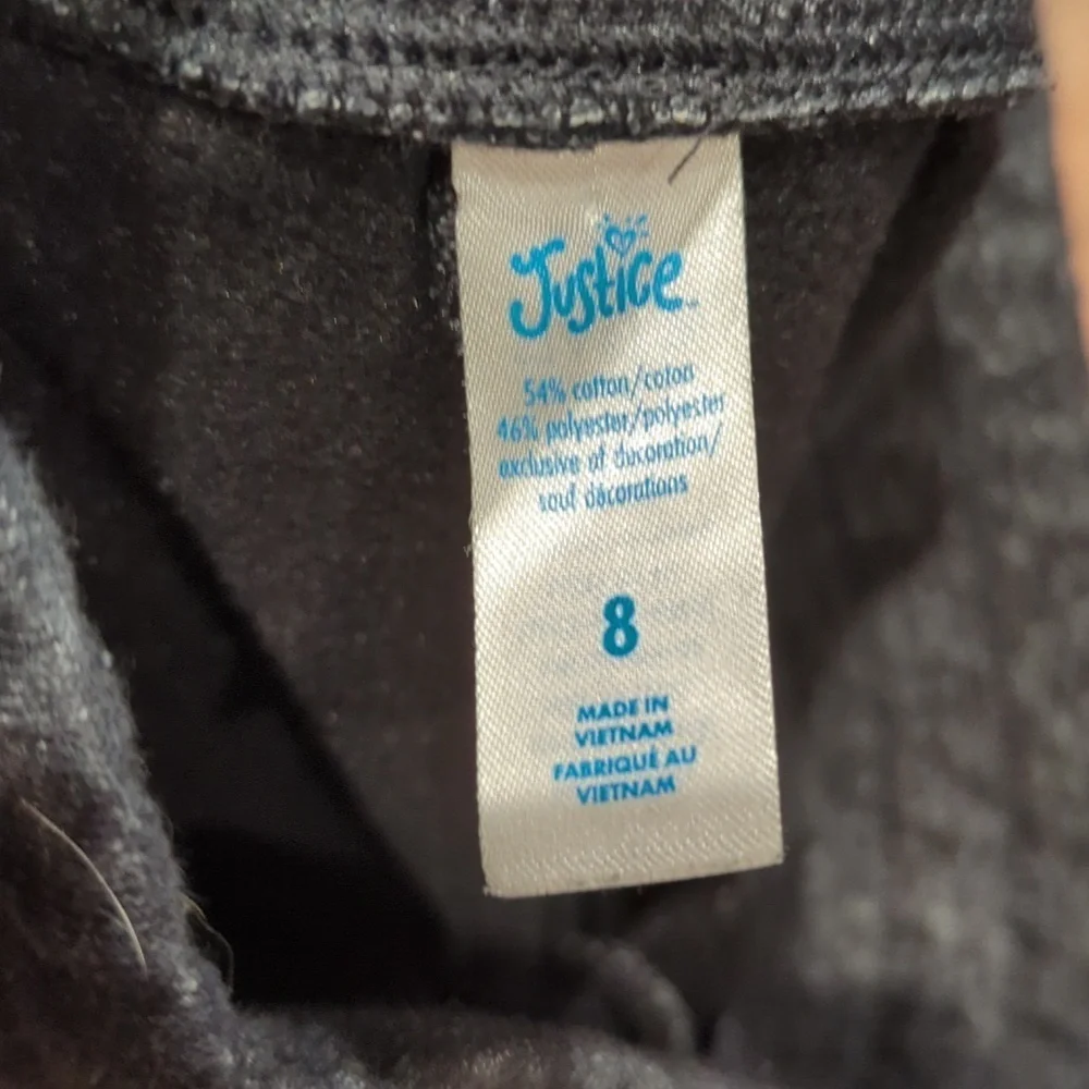 Youth size 8 jogger sweat pants. Justice brand jogger sweat pants. Size 8.